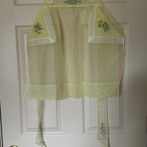 Vintage Aprons - Sheer & Sweet!